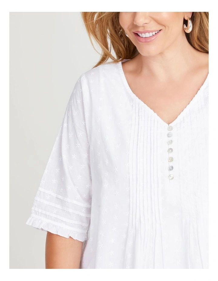 Cotton Dobby Pintuck Top in White image 3