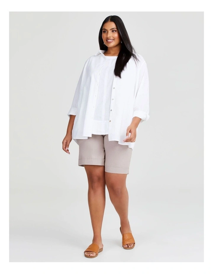 Cotton Linen Bermuda Short in Stone image 4