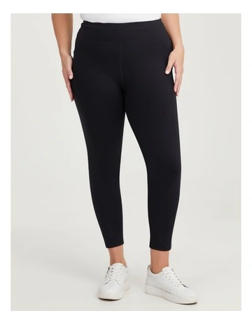 Cloud Touch Pocket Legging in Black