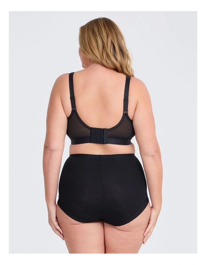 Wirefree Cooling Lounge Bra in Black image 2