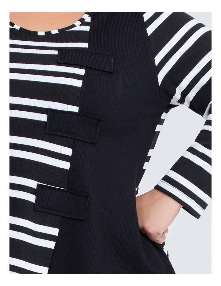 Tab Front Detail Top Black/white image 3
