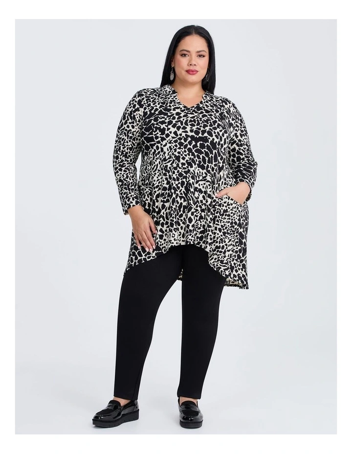 Relaxed Animal Tunic Black/off White image 4