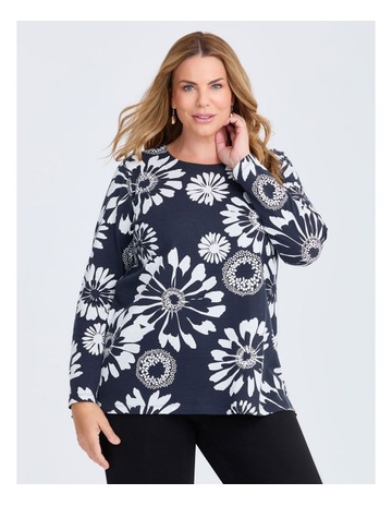 Navy/White colour