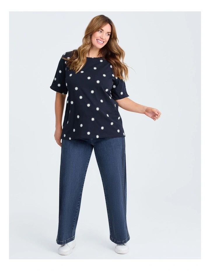 Cotton Embroidery Daisy T-shirt in Navy image 3