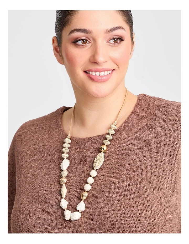 Bead Necklace in Natural image 3