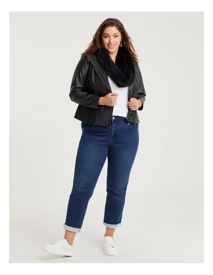 The Easy Fit Denim Jean in Mid Indigo image 4
