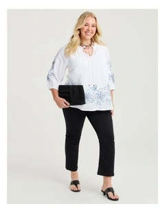 The Petite Luxe Looker Jean in Black