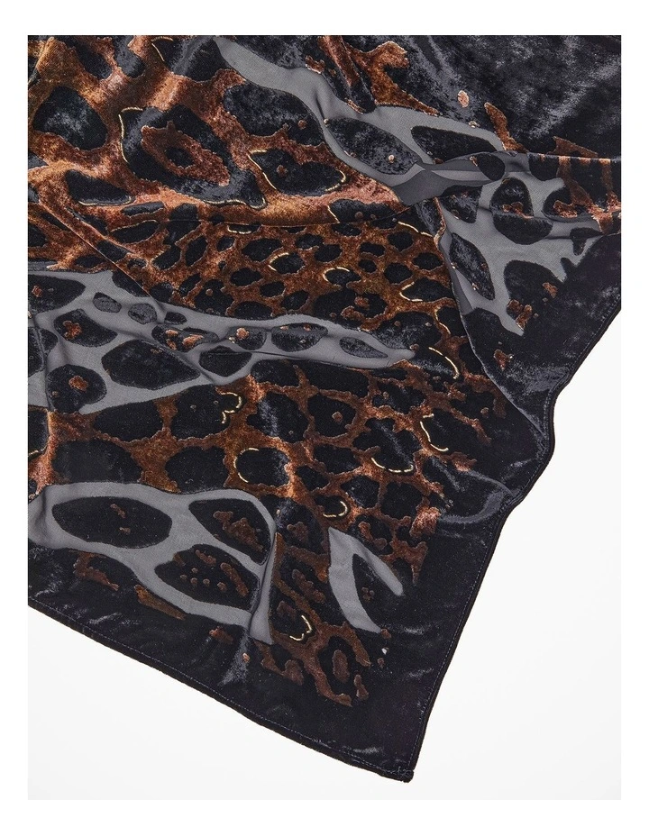 Animal Burnout Cape in Multi image 4