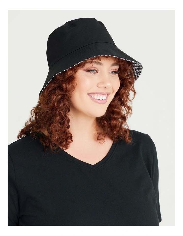 Gingham Reversible Bucket Hat in Black/White image 4