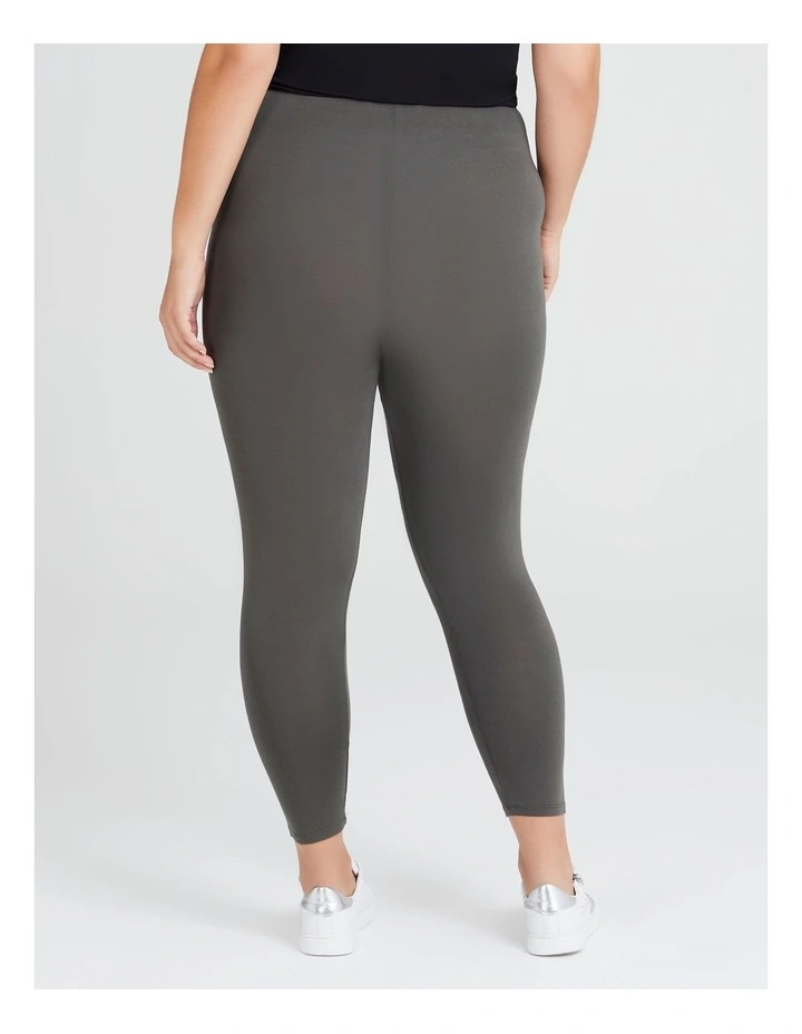 Bamboo Breezy 7/8 Legging Olive image 2