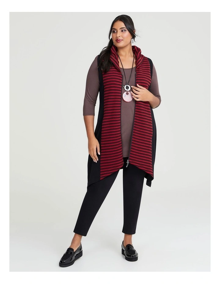 Zip Quilted Knit Spliced Vest in Black/Red image 4