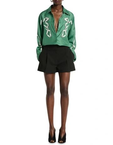 Satori Short in Black