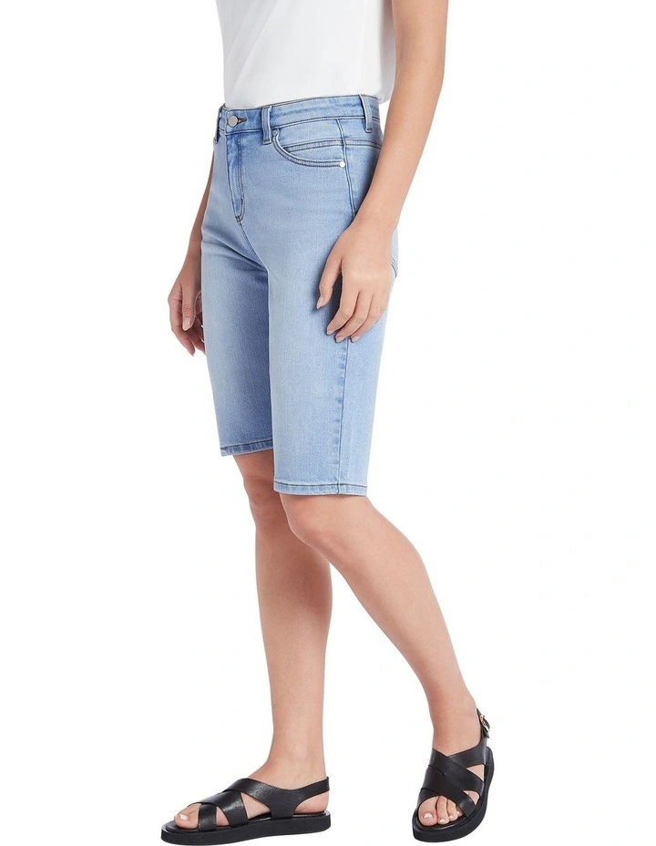 Irina Denim Short in Light Wash image 2