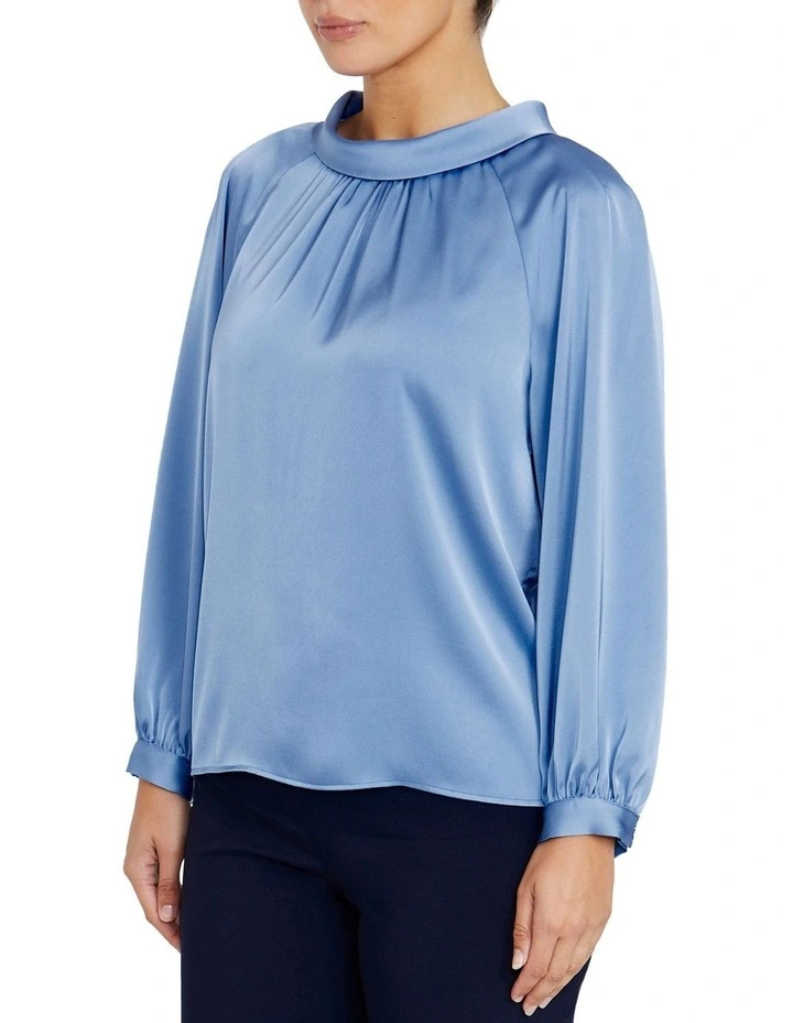 Evelyn Top in Light Blue image 3