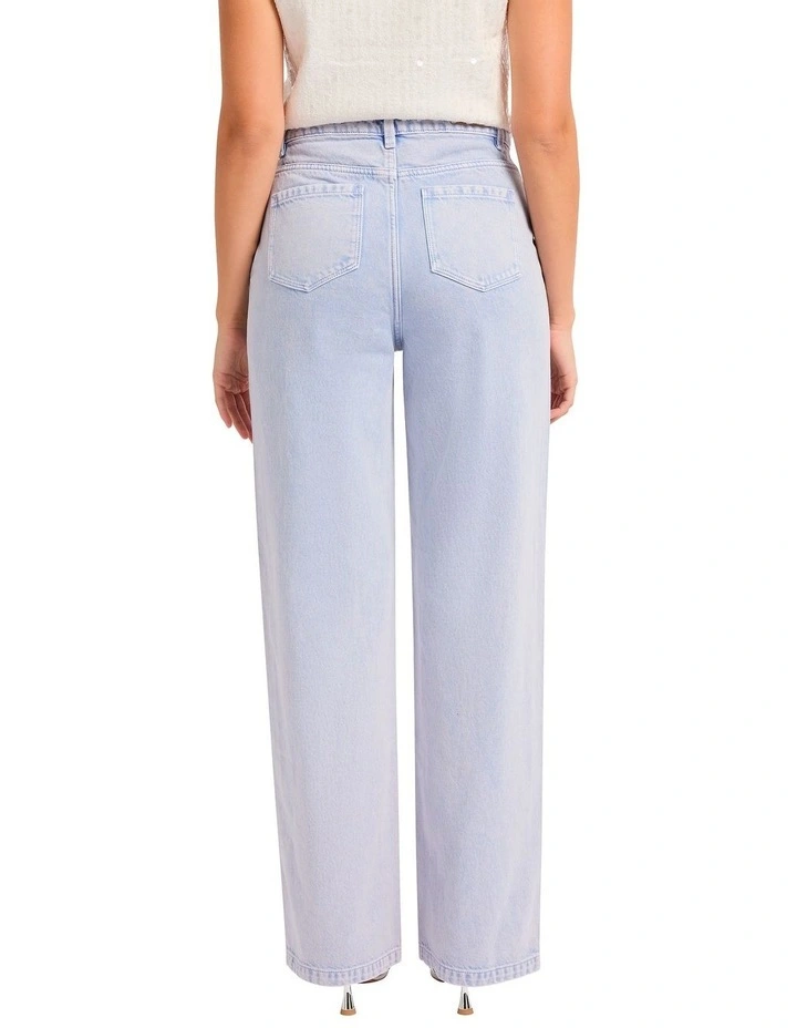 Gwyneth Straight Leg Jeans in Blue image 4