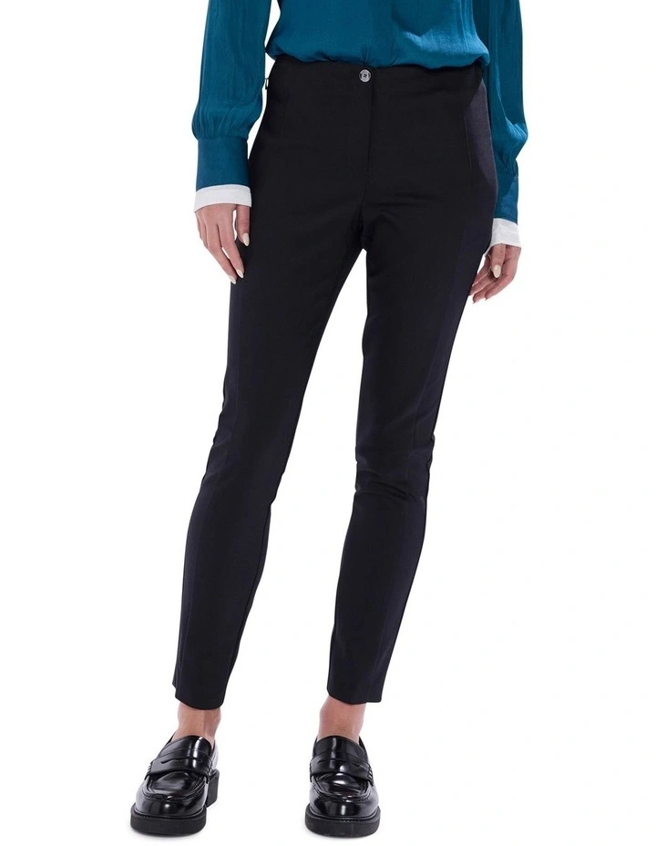 Phoebe Highwaist Pant in Black image 2