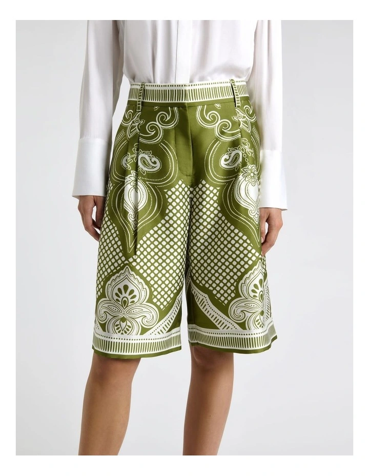 Chateau Bermuda Shorts in Olive image 3