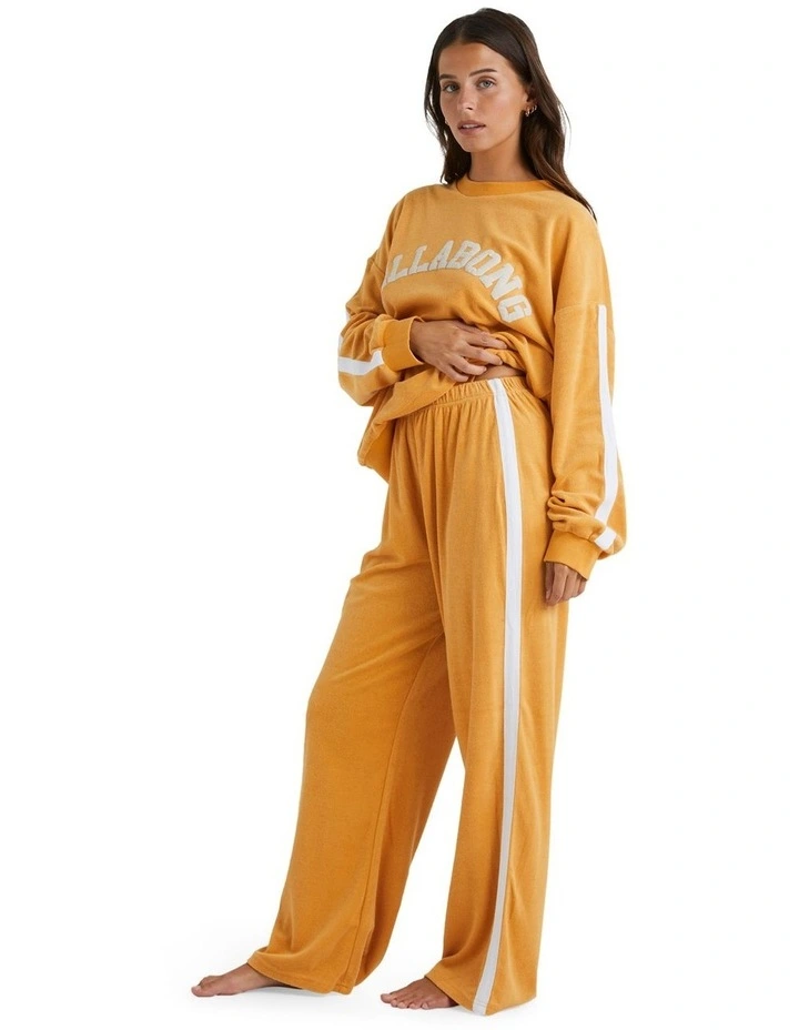 Dreamy Days Trackpant in Sandy Gold image 3