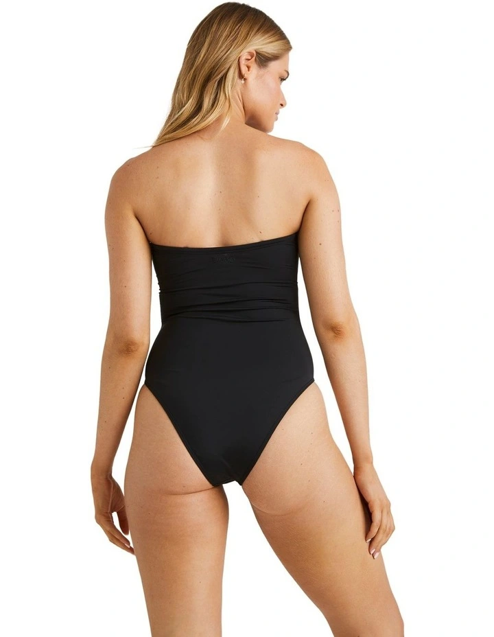 Sol Searcher Tully One Piece in Black image 2