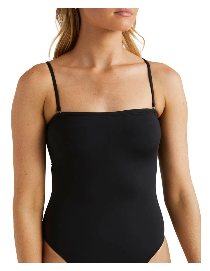 Sol Searcher Tully One Piece in Black image 4