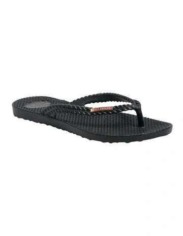 Kick Back Solid Thongs in Black