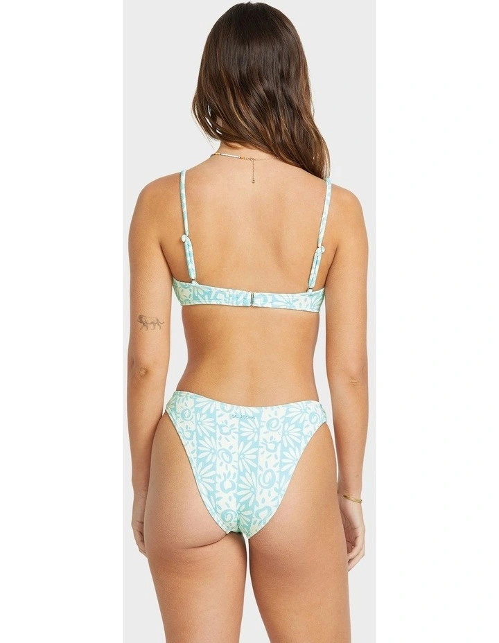 Happy Dance Bikini Bottom Sea Spray image 1