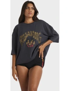 Otis Arch Mid Length Sleeves T-shirt in Black