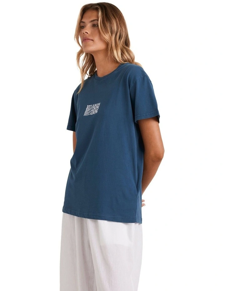 Surf High T-shirt in Blue image 3