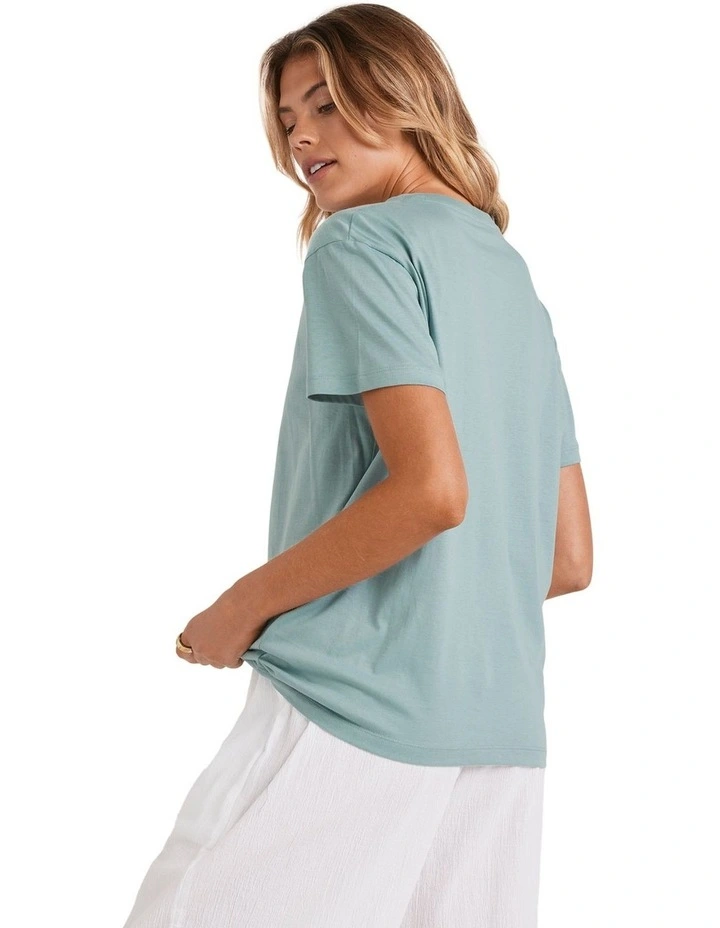 Emerald Island T-shirt in Blue image 2