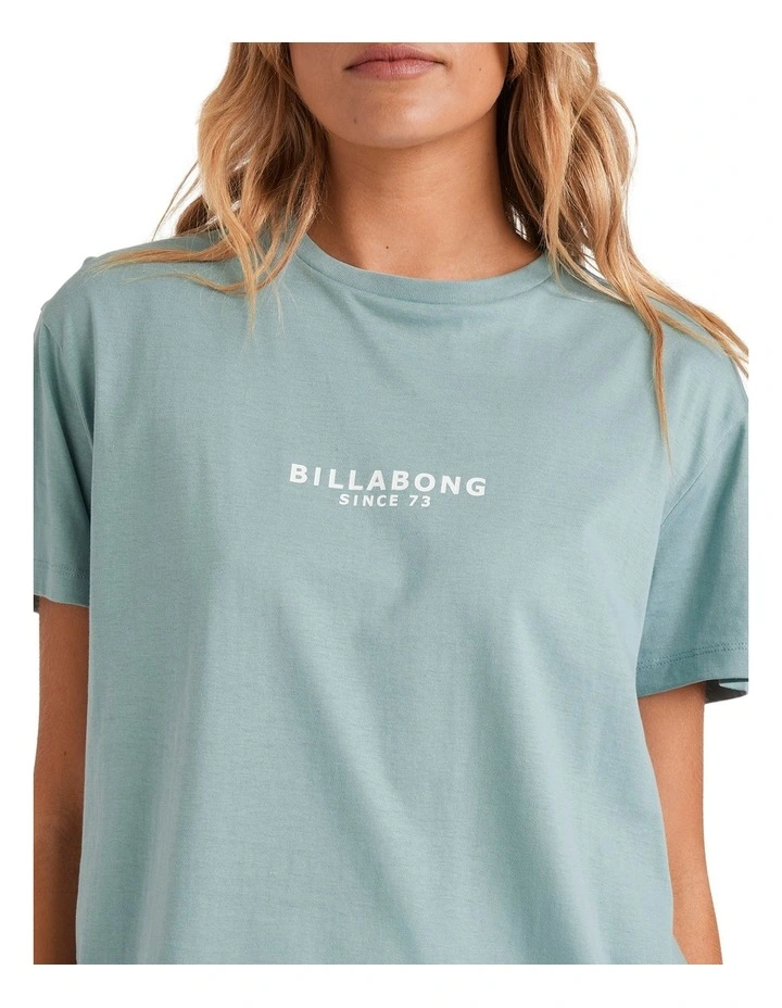 Emerald Island T-shirt in Blue image 4