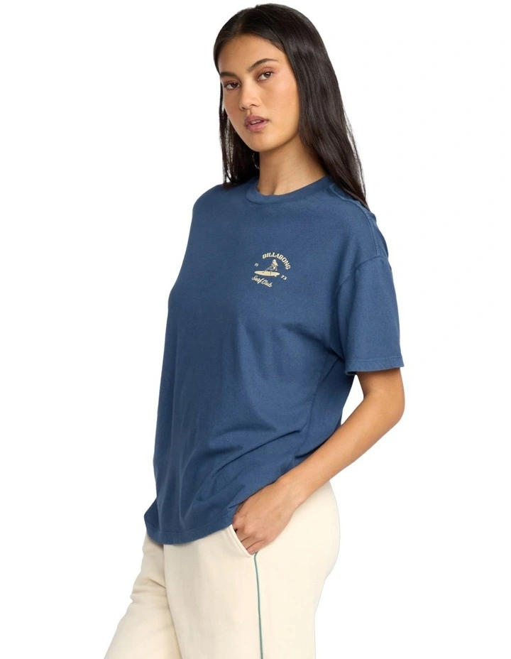 Catch Feelings T-Shirt in Blue image 3