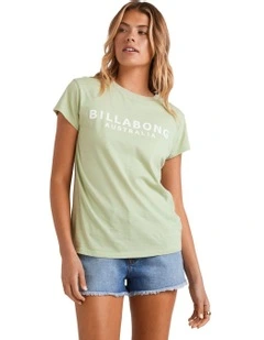 Society T-shirt in Green