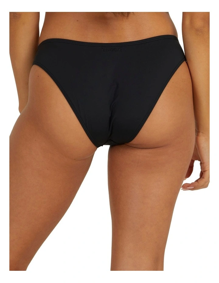 Sol Searcher Bondi Bikini Bottom in Black image 5