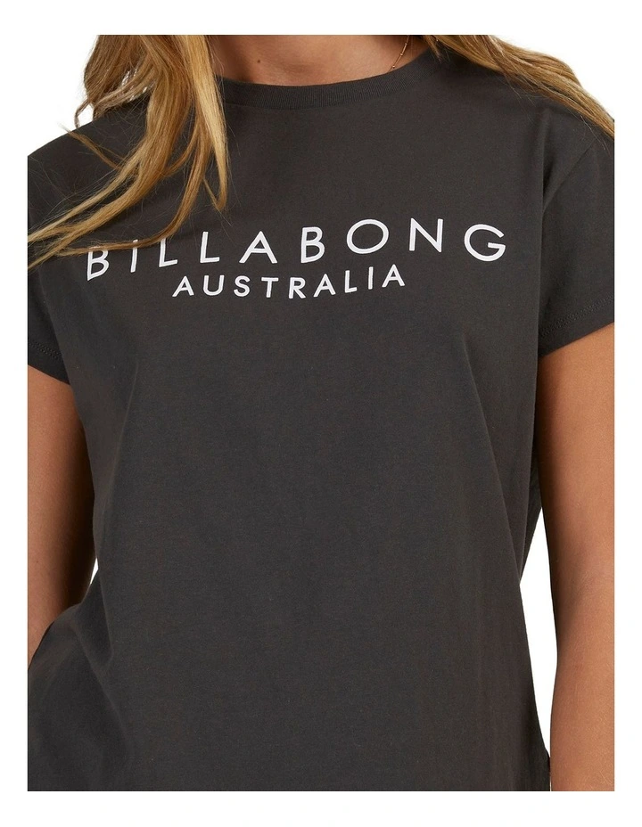 Serenity T-Shirt in Black image 4