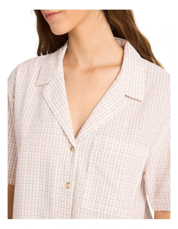 Serene Short Sleeve Shirt in Brown image 4