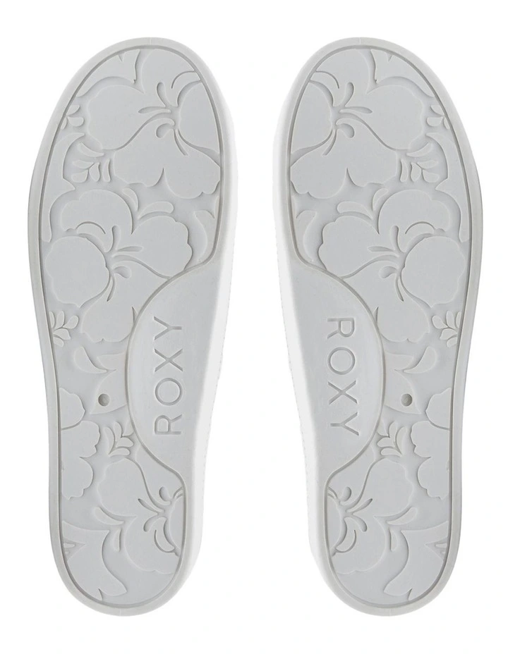 Bayshore Plus Shoes in Black image 7