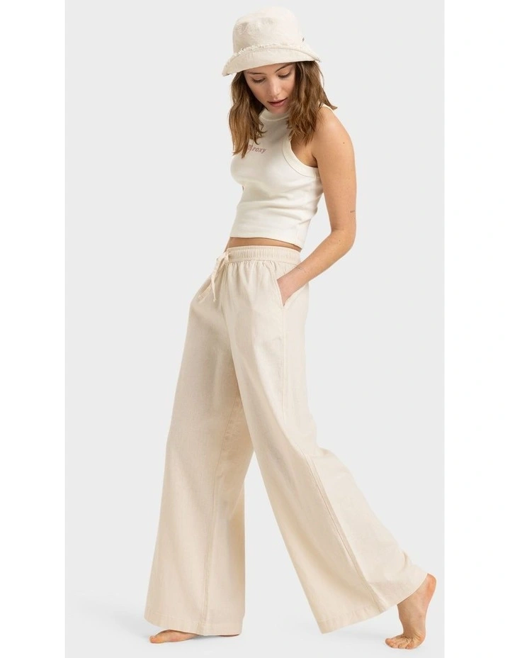 Lekeitio Break Mid Pant in Beige image 6