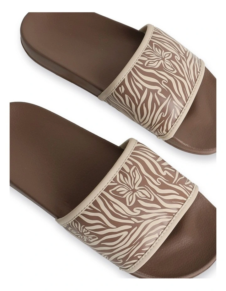 Slippy Iv Sandals in Brown image 2