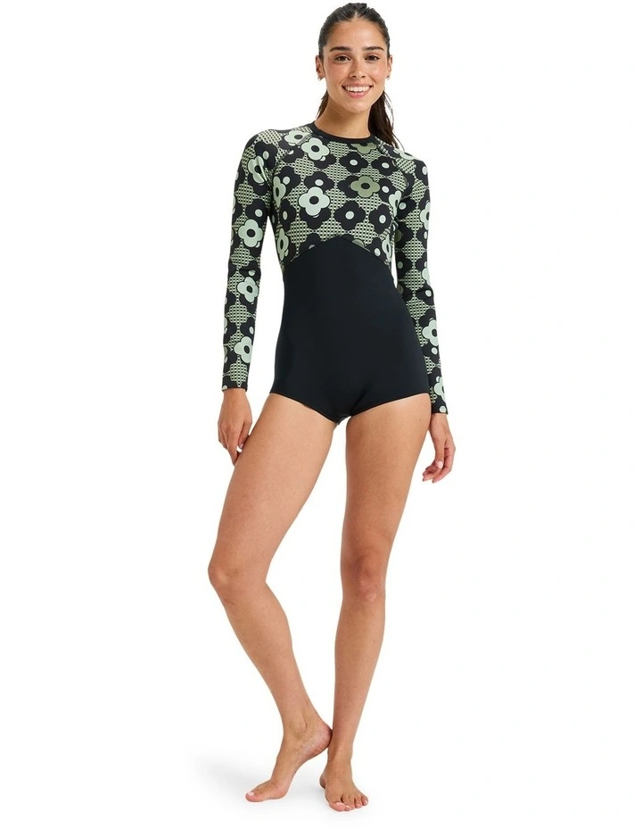 Pro Wave Long Sleeve Rash Vest in Black image 4
