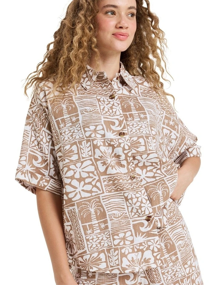 Beachy Nostalgia Slub Short Sleeve Shirt in Brown image 1