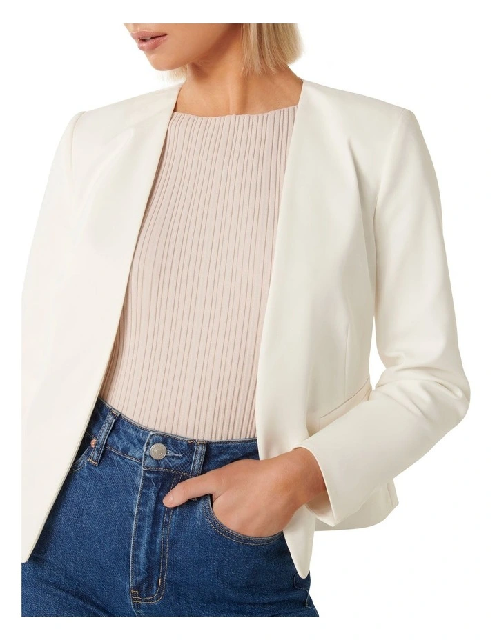 Alyssa Fitted Blazer in White image 4