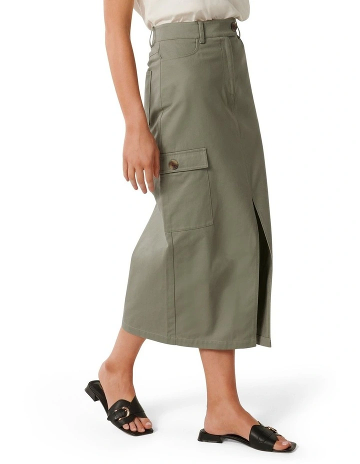 Evelyn Split Midi Skirt in Green image 3