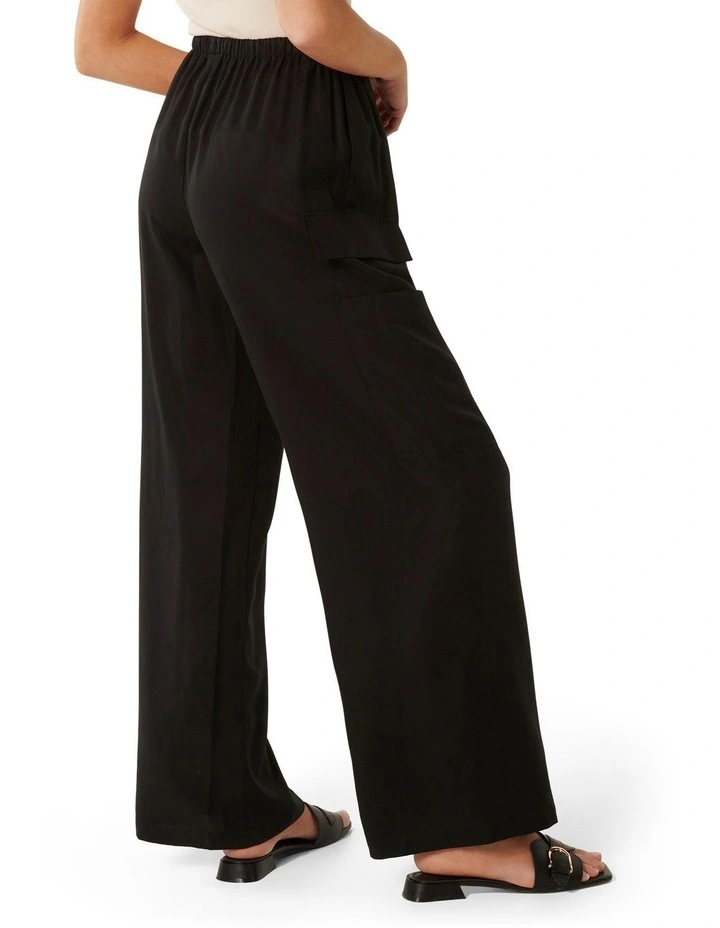 Elsie Elastic Waist Cargo Pants in Black image 2