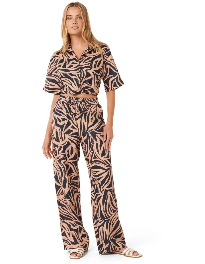 Livy Printed Linen Pants in Navy image 5