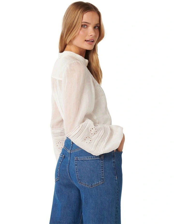 Inez Keyhole Trim Spliced Blouse in White image 2