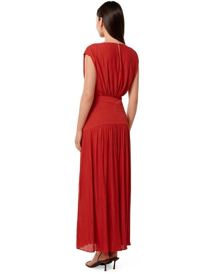 Lila Crinkle Maxi Dress in Ruby Red image 2