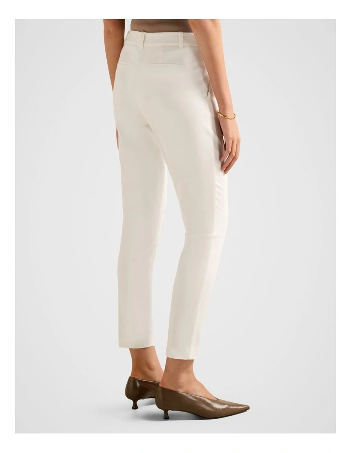 Grace 7/8th Slim Pants in White image 2