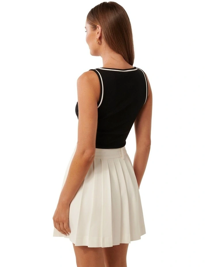Rita Tipped Scoop Tank Top in Black image 2