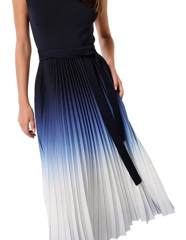 Elara Ombre Pleated Midi Dress in Navy image 4