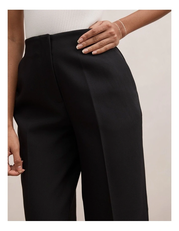Fiora Straight Pants in Black image 4